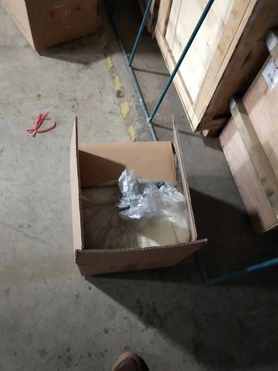 易碎品紙箱聚氨酯現(xiàn)場(chǎng)發(fā)泡包裝 適合不同形狀填充(圖1) 易碎品紙箱聚氨酯現(xiàn)場(chǎng)發(fā)泡包裝